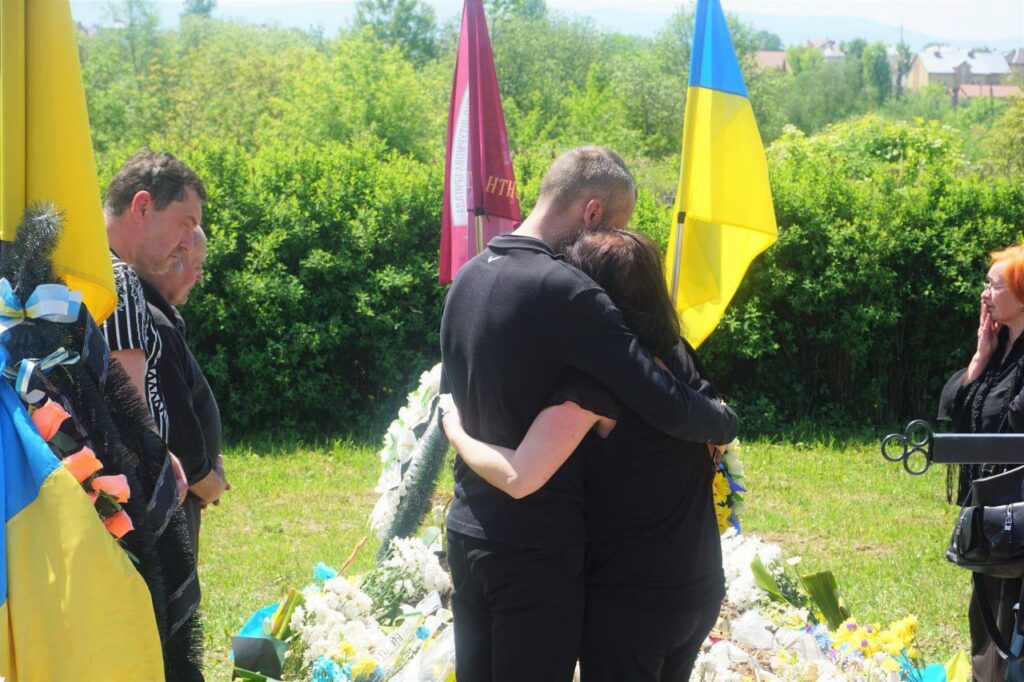 На війні загинув 20-річний Дмитро Овчаренко з Дрогобиччини 3 DrogMedia На війні загинув 20-річний Дмитро Овчаренко з Дрогобиччини