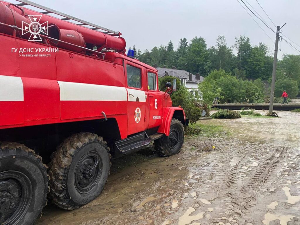 DrogMedia У Східниці з підтоплених територій врятовно 20 людей, серед них діти