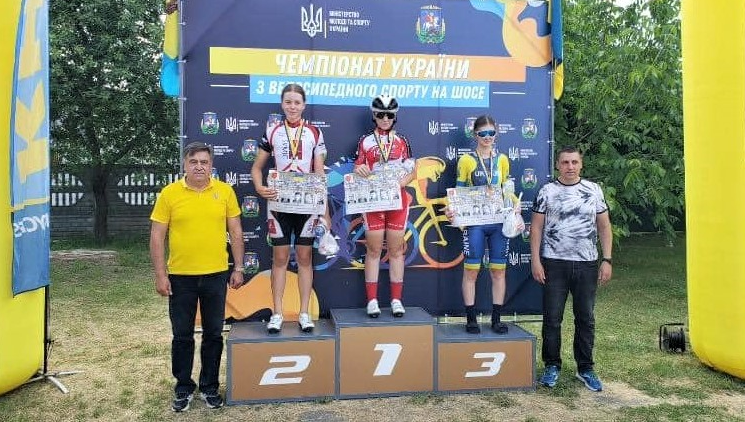 DrogMedia Анастасія Сатурова з Дрогобича виборола "срібло" Чемпіонату України з велоспорту