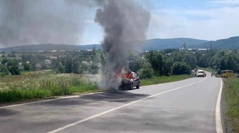 DrogMedia На Дрогобиччині загорівся автомобіль