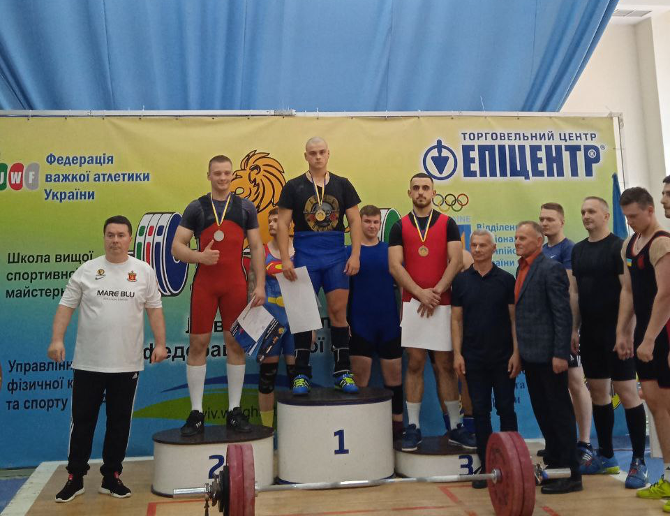 DrogMedia Студент ДДПУ ім.І.Франка Василь Шемеляк – чемпіон Львівщини з важкої атлетики