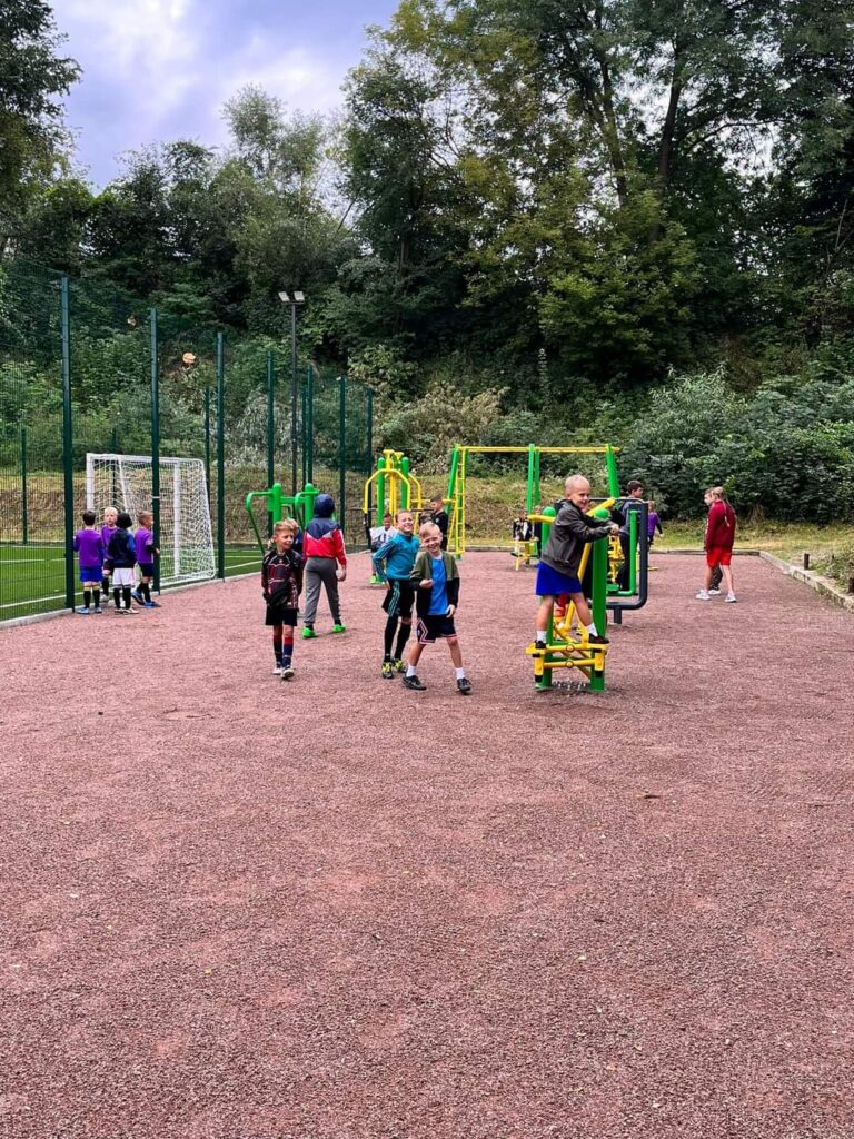 У Дрогобицькому ліцеї №2 відкрили майданчик зі штучним покриттям 5 DrogMedia У Дрогобицькому ліцеї №2 відкрили майданчик зі штучним покриттям