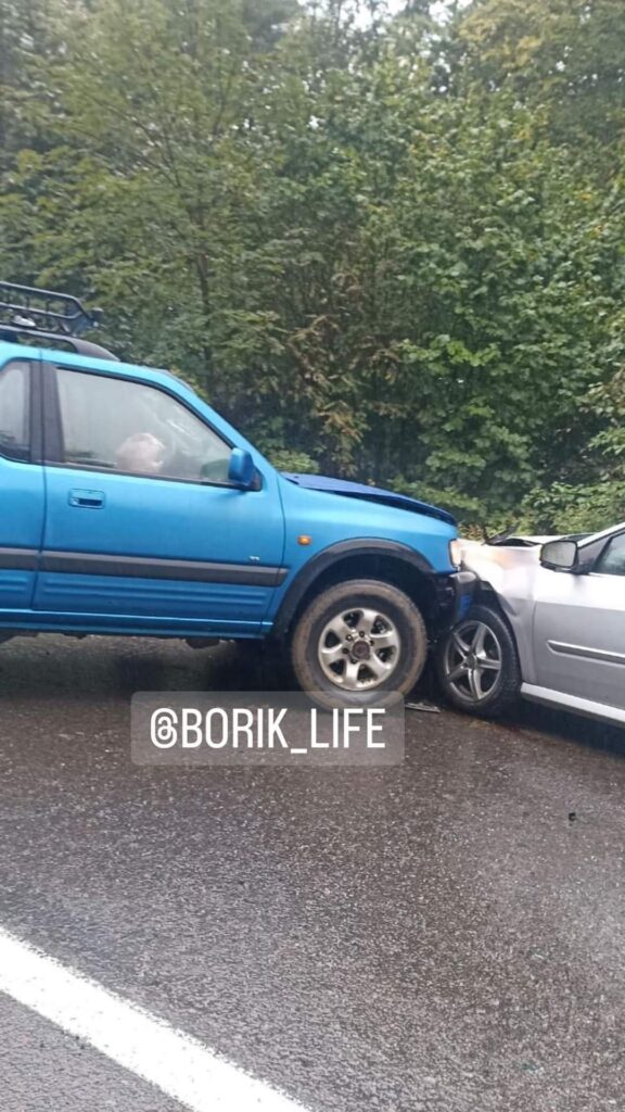 DrogMedia На Східницькому перевалі зіткнулися три автомобілі