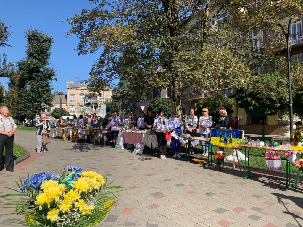 У Дрогобичі педагоги-дошкільники зібрали понад 48 тис. грн для ЗСУ 6 DrogMedia У Дрогобичі педагоги-дошкільники зібрали понад 48 тис. грн для ЗСУ