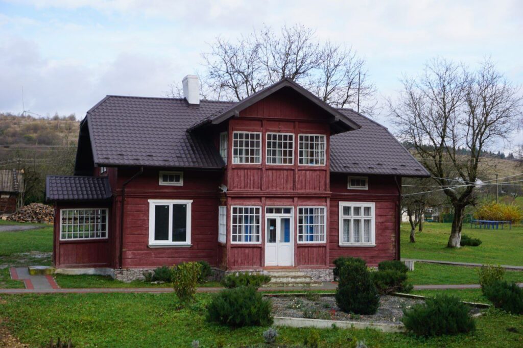 DrogMedia Орів - село вітрів, рекордів та запашної полуниці