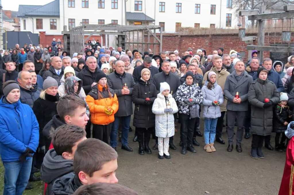 У Дрогобичі пом'янули жертв Голодоморів 3 DrogMedia У Дрогобичі пом'янули жертв Голодоморів