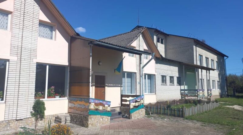 DrogMedia У с.Верхній Дорожів у колишньому дитсадку облаштували житло для переселенців