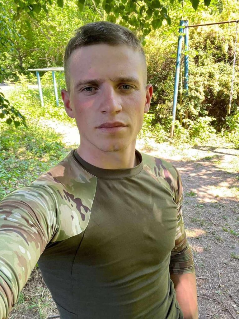 DrogMedia На війні загинув 24-річний Микола Іваник з Орова