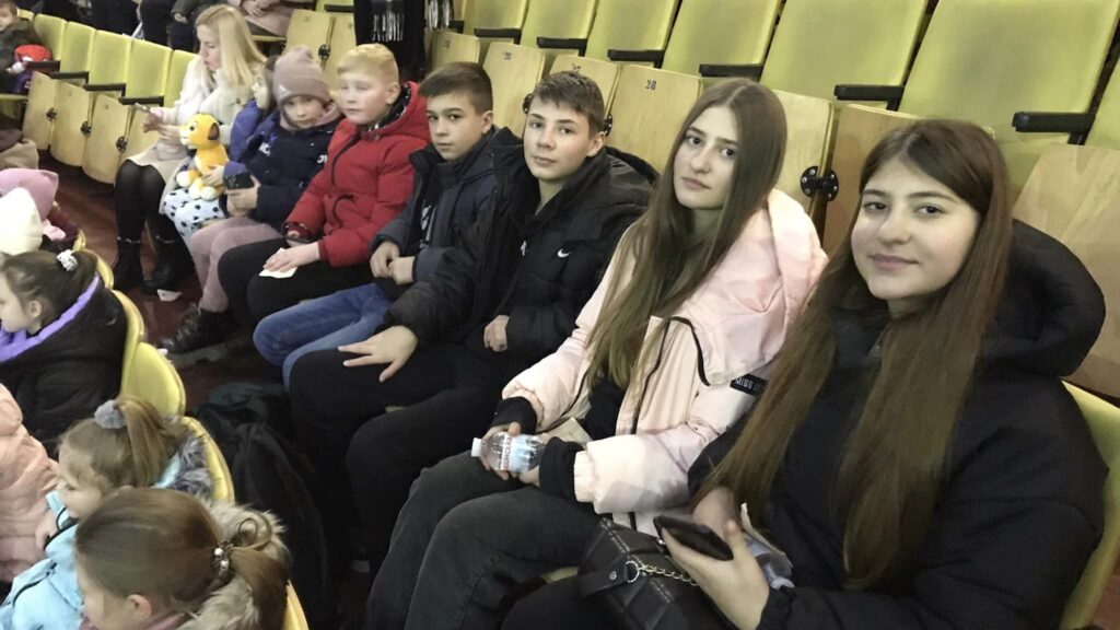 DrogMedia Діти захисників з Трускавецької громади побували у Львівському цирку
