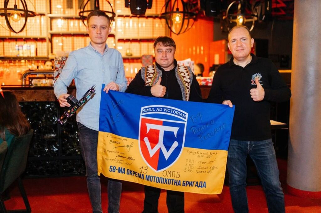 DrogMedia Організатори інтелектуальних ігор "Intellect Quiz IQ" в Дрогобичі скерували понад 100 тис. грн на ЗСУ