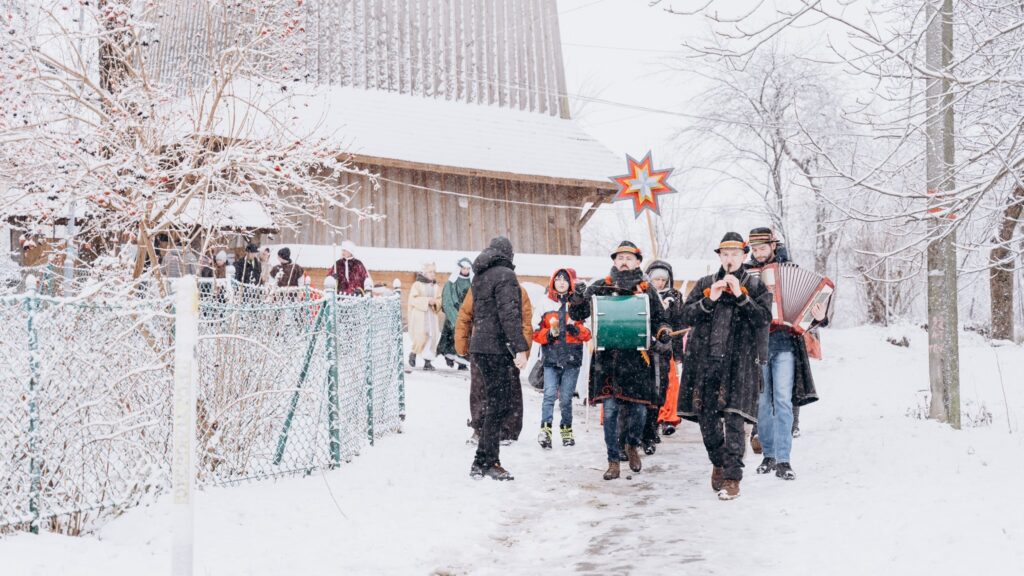 DrogMedia У Дрогобичі відбувся фестиваль вертепів «Різдвяна зірка 2024»