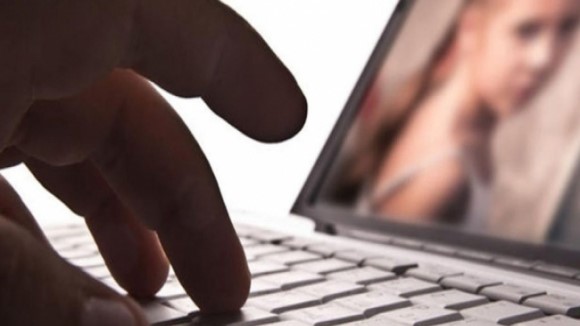 DrogMedia У Бориславі судили підприємця, який зберігав дитяче порно