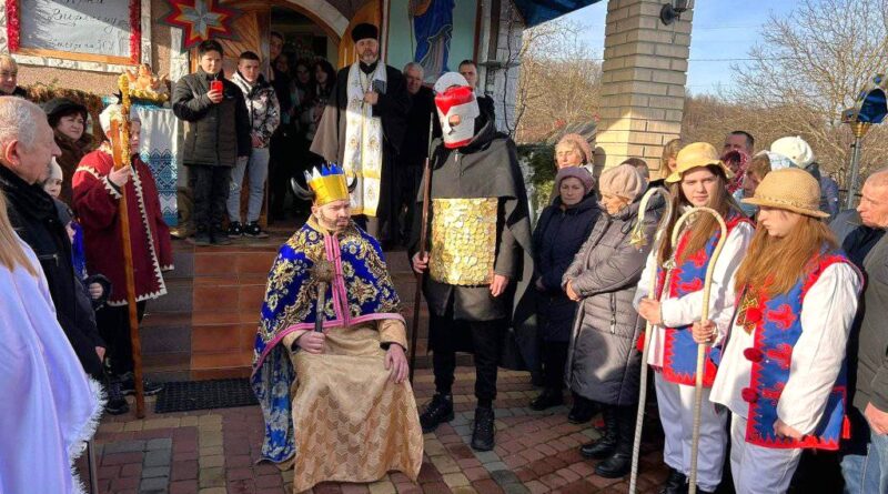 DrogMedia У Винниках та Урожі вертепи та церковні хори зібрали 100 тис. грн на ЗСУ