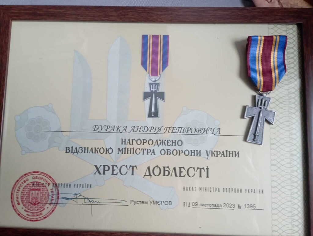DrogMedia Дрогобичанин Андрій Бурак нагороджений "Хрестом доблесті"