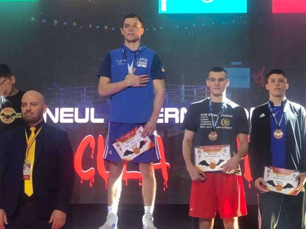 Олег Гічва з Борислава здобув золото на міжнародному турнірі у Румунії 2 DrogMedia Олег Гічва з Борислава здобув золото на міжнародному турнірі у Румунії