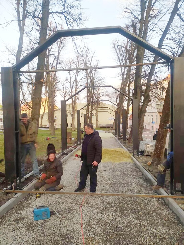 У Дрогобичі облаштовують Алею Героїв 2 DrogMedia У Дрогобичі облаштовують Алею Героїв