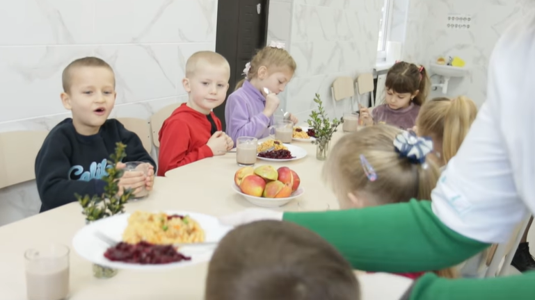 DrogMedia У Орівській школі в оновленому харчоблоці готують за Клопотенком