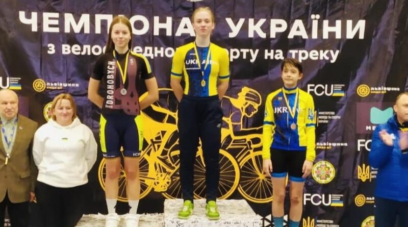 DrogMedia Дрогобицька велоспортсменка Анастасія Сатурова здобула "срібло" Чемпіонату України