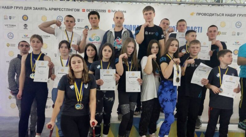DrogMedia Команда Східницької ТГ виборола ІІ місце на чемпіонаті області з армреслінгу