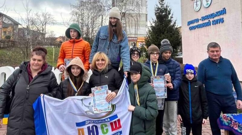 DrogMedia Вихованці Дрогобицької ДЮСШ - чемпіони області з плавання!