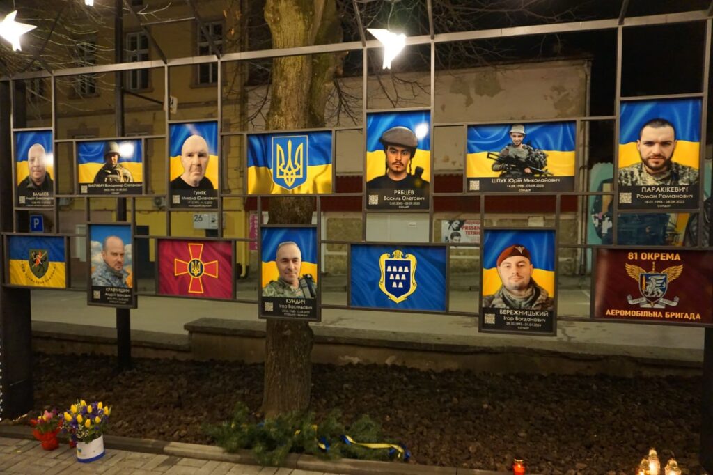 У Дрогобичі відкрили Алею Героїв 2 DrogMedia У Дрогобичі відкрили Алею Героїв