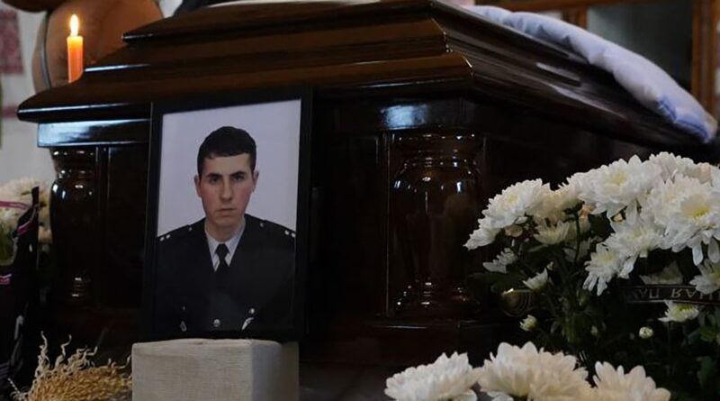 DrogMedia У Дрогобичі поховали 21-річного поліцейського Романа Стахіва
