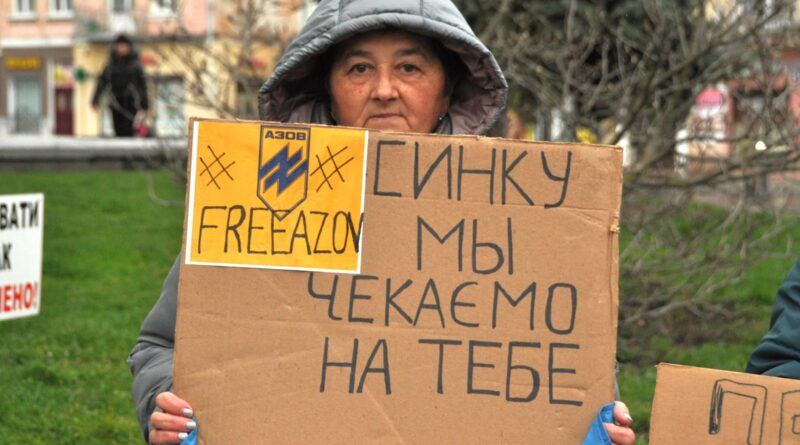 DrogMedia У Дрогобичі провели акцію в підтримку полонених та зниклих безвісти воїнів