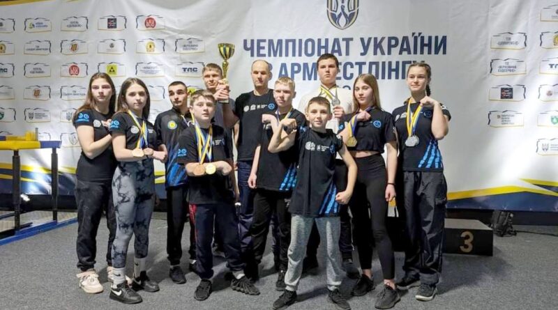 DrogMedia Двоє чемпіонів України та 11 нагород - рукоборці зі Східницької громади показали блискучі результати!