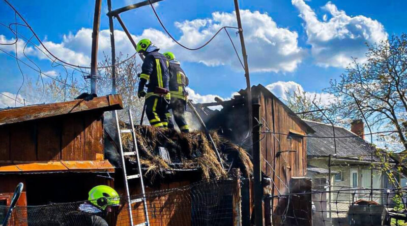 DrogMedia У Вороблевичах горіла господарська будівля