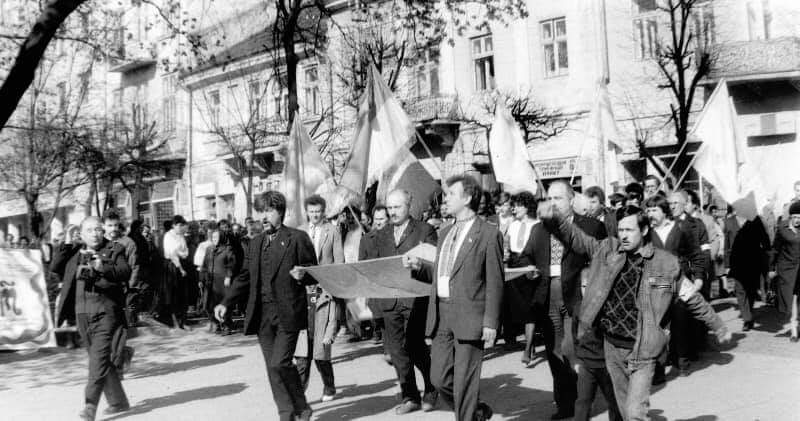 DrogMedia 2 квітня 1990 р. над ратушею Дрогобича замайорів національний стяг