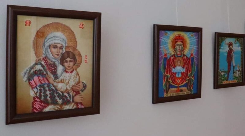 DrogMedia У Трускавці презентують виставку вишитих ікон Ольги Вольської