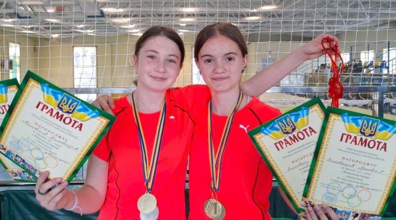 DrogMedia Трускавецькі бадмінтоністки здобули медалі на турнірі у Вінниці