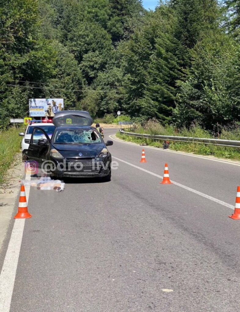На Східницькому перевалі у ДТП з авто загинув велосипедист 2 DrogMedia На Східницькому перевалі у ДТП з авто загинув велосипедист