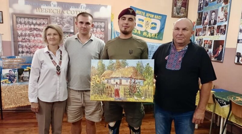 DrogMedia Картину співавторства десантника Ігоря Зобківа придбала родина Героя Тараса Зозулі