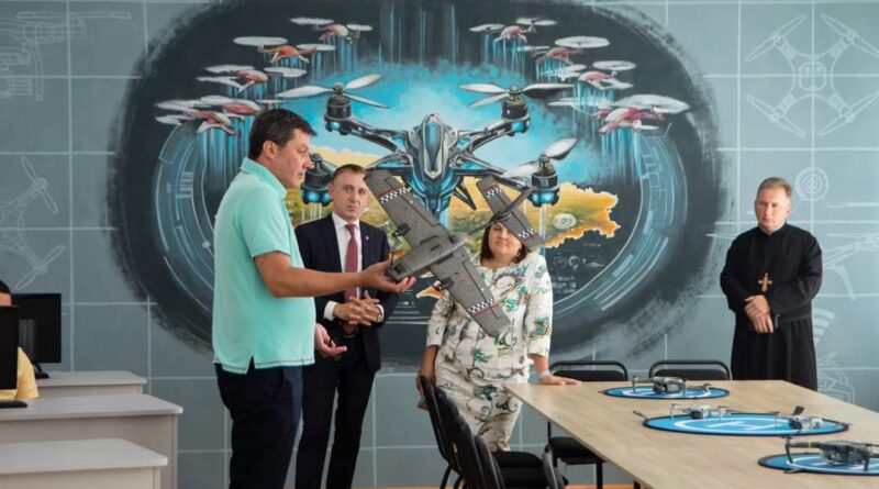 DrogMedia У Меденицькому коледжі навчатимуть операторів дронів