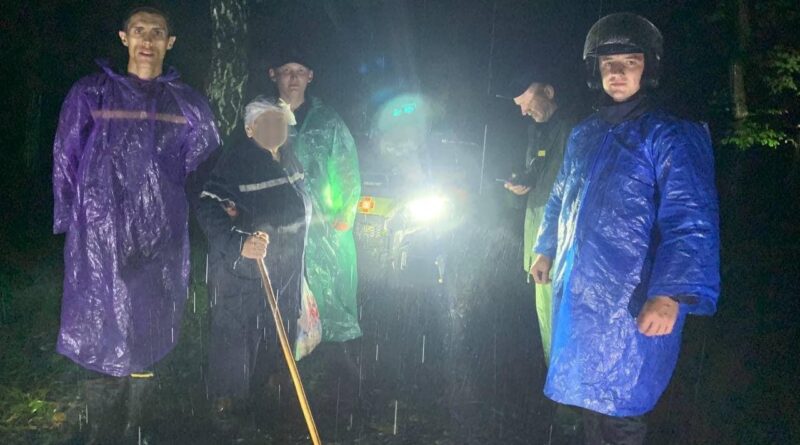 DrogMedia На Дрогобиччині рятувальники відшукали жінку, що заблукала в лісі