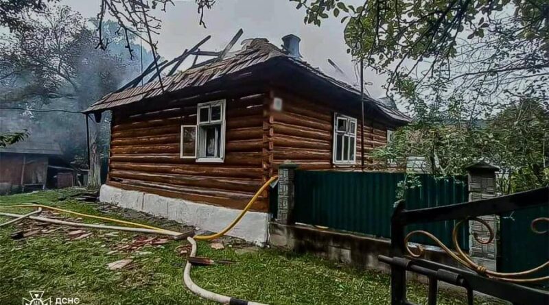 DrogMedia На Дрогобиччині вогнеборці врятували з палаючого будинку чоловіка