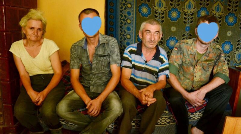DrogMedia На Дрогобиччині батьки з інвалідністю чекають з полону двох синів