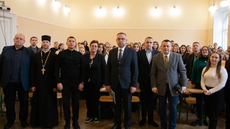DrogMedia У Дрогобичі нагородили переможців регіонального конкурсу есе про Героїв