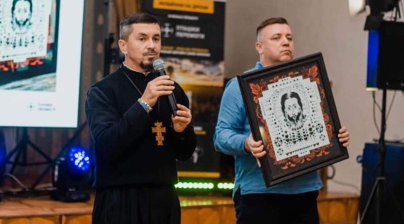 DrogMedia Єромонах Макарій Дутка з Доброгостова зібрав уже 16-ий мільйон на ЗСУ