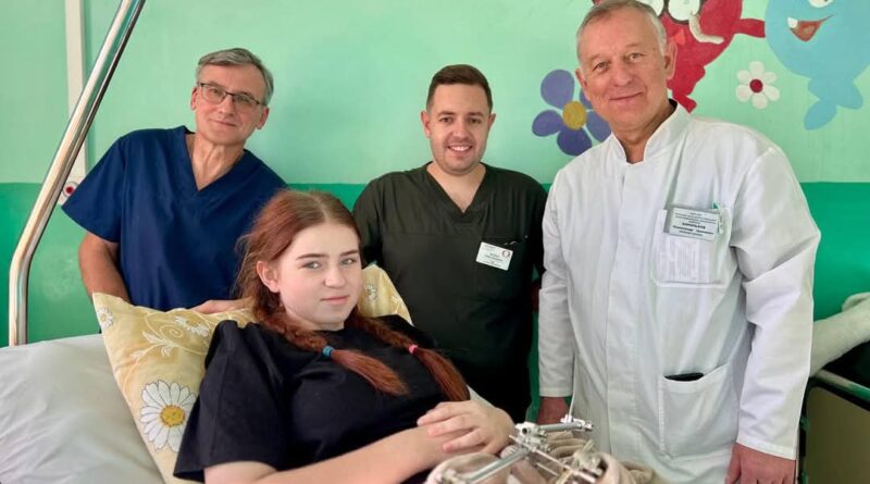 DrogMedia Юна дрогобичанка після ДТП пережила вже 13 операцій, на черзі ще кілька
