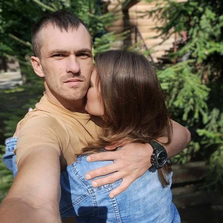 DrogMedia Планував на осінь весілля, та повернувся на щиті - історія Героя Михайла Васька