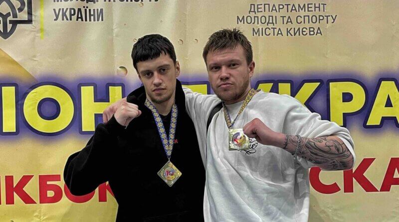 DrogMedia Бориславські кікбоксери брати Павляки вибороли перемоги на чемпіонаті України