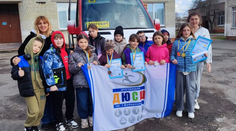 DrogMedia Дрогобицькі плавці здобули нагороди в І етапі Акваліги у Шептицькому