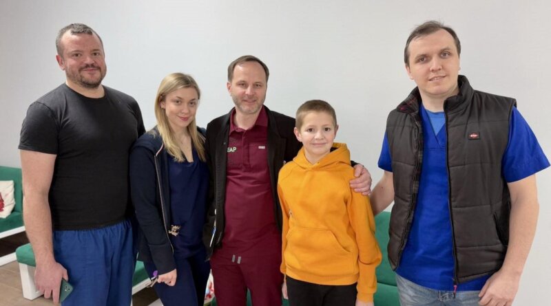 DrogMedia Львівські лікарі видалили підлітку кісту розміром як апельсин