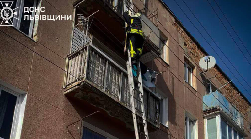 DrogMedia Рятувальники Борислава двічі допомагали людям, які потребували медичної допомоги