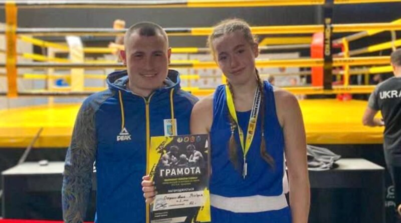 DrogMedia Боксерка зі Стебника - бронзова призерка Чемпіонату України!