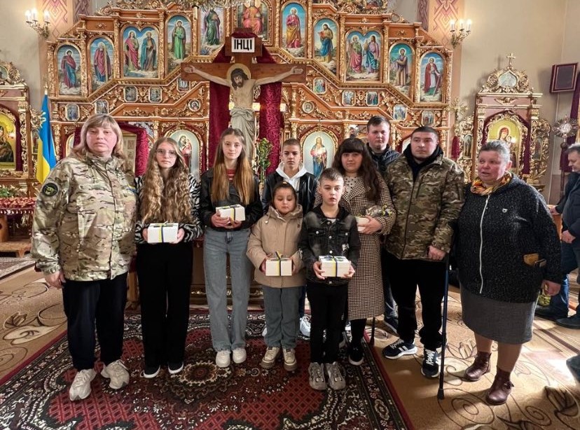 Допомога ЗСУ об'єднує покоління: як в Опаці діти та дорослі підтримують захисників 4 DrogMedia Допомога ЗСУ об'єднує покоління: як в Опаці діти та дорослі підтримують захисників