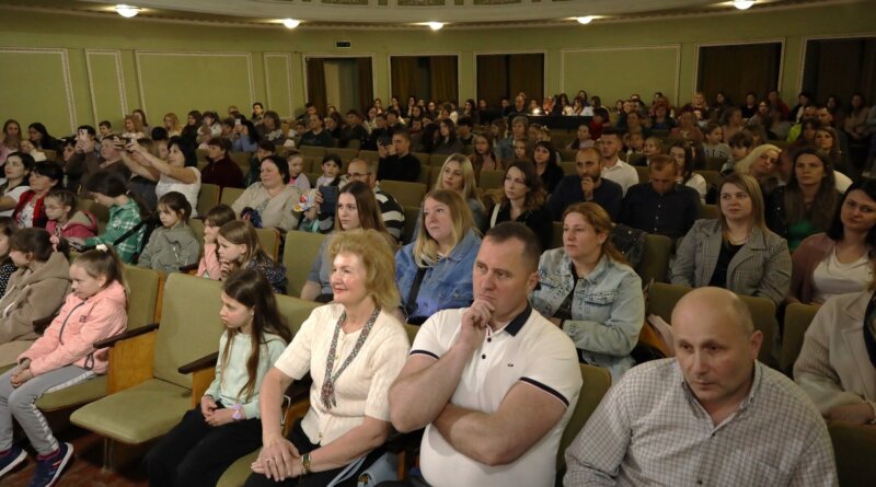 DrogMedia У Бориславі нагородили учасників онлайн-марафону «100 писанок-мальованок»