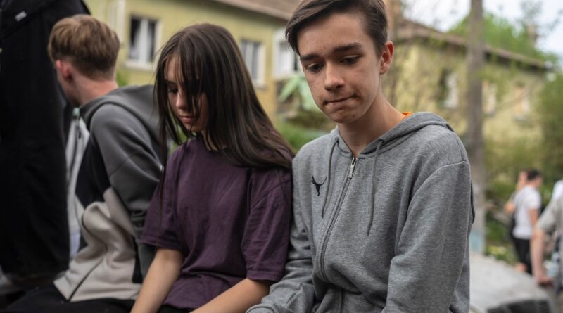 DrogMedia Підлітки понад 12 годин чекали на порятунок свого друга після ракетного удару по Києву